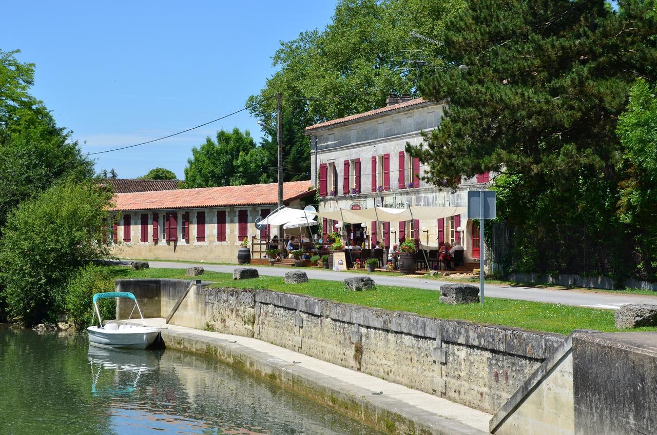 Châteauneuf-sur-CharenteLa Tonnellerie住宿加早餐旅馆 外观 照片